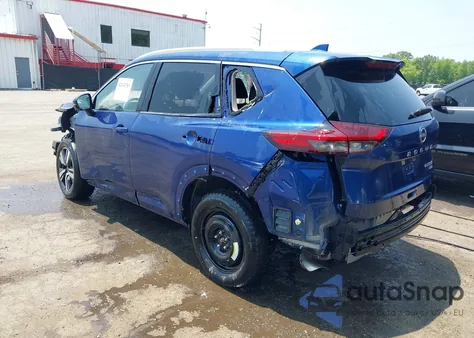 2022 Nissan Rogue Platinum Intelligent Awd z USA, uszkodzony, nr VIN JN8BT3DD1NW272452